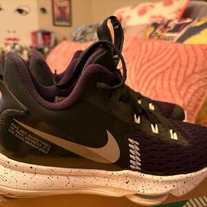 Nike Lebron Witness 5 Black and Silver Basketball Shoes